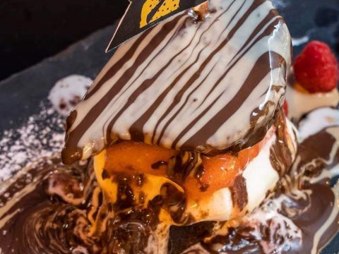 Στο «Σερμπετόσπιτο της Νάνσυ» θα φας τα πιο…κολασμένα γλυκά της ζωής σου