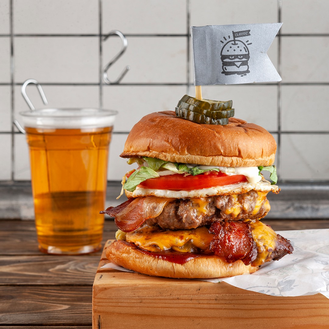 Είσαι έτοιμος να δοκιμάσεις το πιο ανατρεπτικό burger της πόλης;