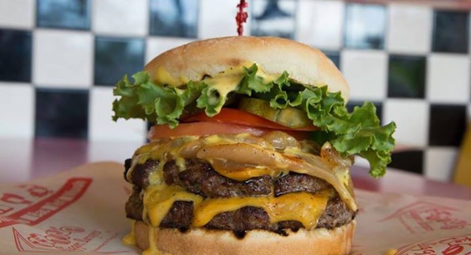 Ποικιλία, γεύση, ποιότητα και χαμηλές τιμές: Εδώ τρως το πιο ωραίο και οικονομικό burger (Pics)