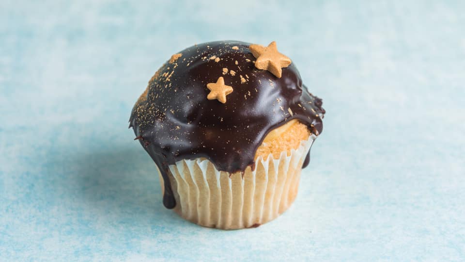 Emi's Cupcakes: Τα πιο νόστιμα μπισκότα και cupcakes που θα κάνουν πιο νόστιμες τις γιορτές μας