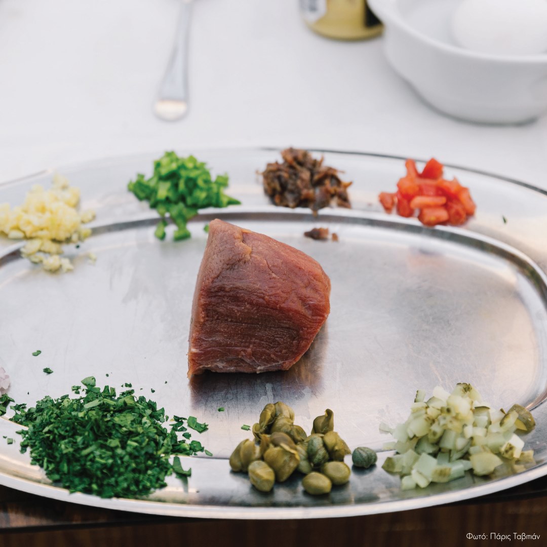 «Blue Pine»: Το ιστορικό εστιατόριο της Κηφισιάς, θα σου μάθει τις γεύσεις της γαλλικής κουζίνας