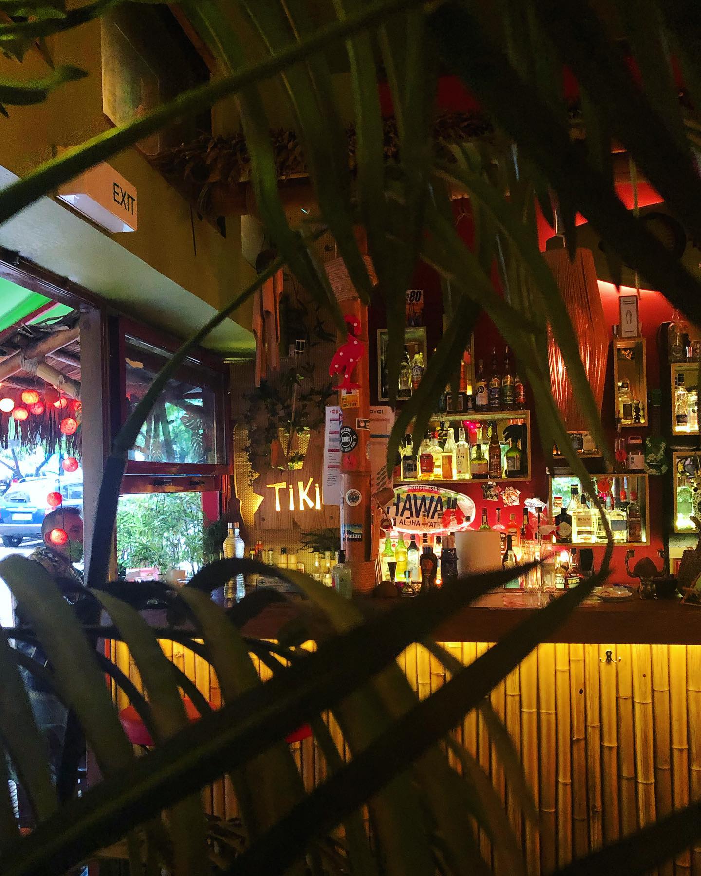 Tiki Bar: Το πιο εξωτικό cocktail bar της Αθήνας, σε περιμένει και αυτό το καλοκαίρι