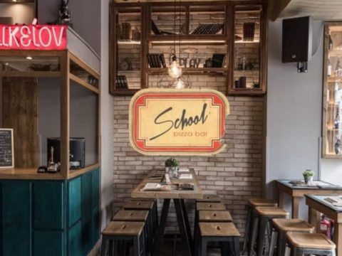 School Pizza Bar: Ιταλικές εμπειρίες στην πιο νόστιμη γωνιά του κέντρου