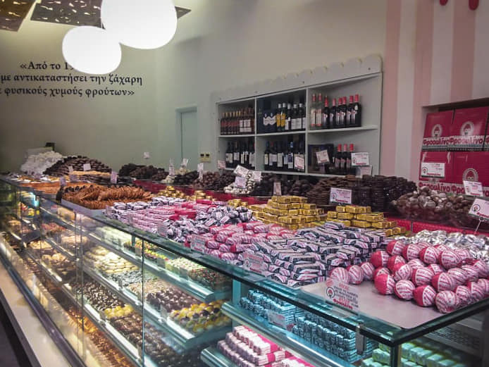 Φραουλίνο στο Περιστέρι: O ναός των γλυκών χωρίς ζάχαρη θα σου φτιάξει τα Χριστούγεννα