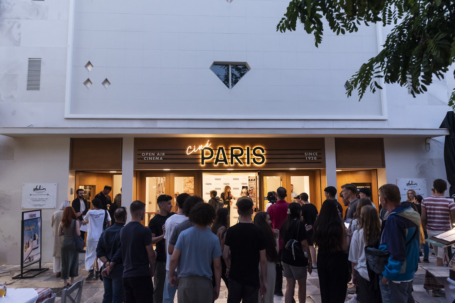 Cine Paris