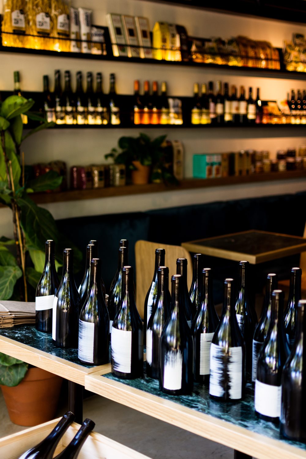 Materia Rrima: Το wine bar του Παγκρατίου θα δροσίσει τις καλοκαιρινές βραδιές στην πόλη