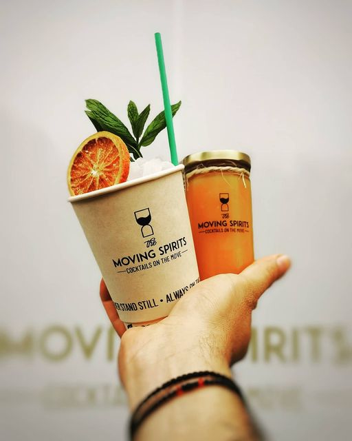 Στο «The Moving Spirits» θα απολαύσεις με delivery ή take away τα καλύτερα κοκτέιλς φέτος το Πάσχα
