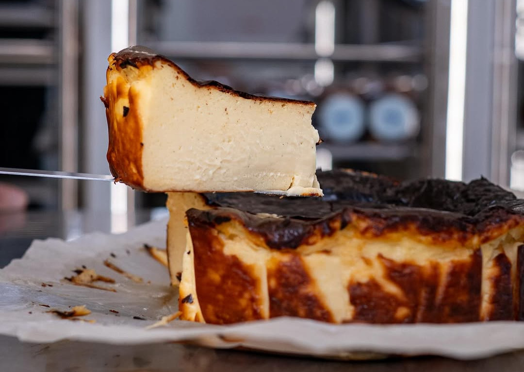 Πού τρώμε φοβερό βάσκικο cheesecake στην Αθήνα
