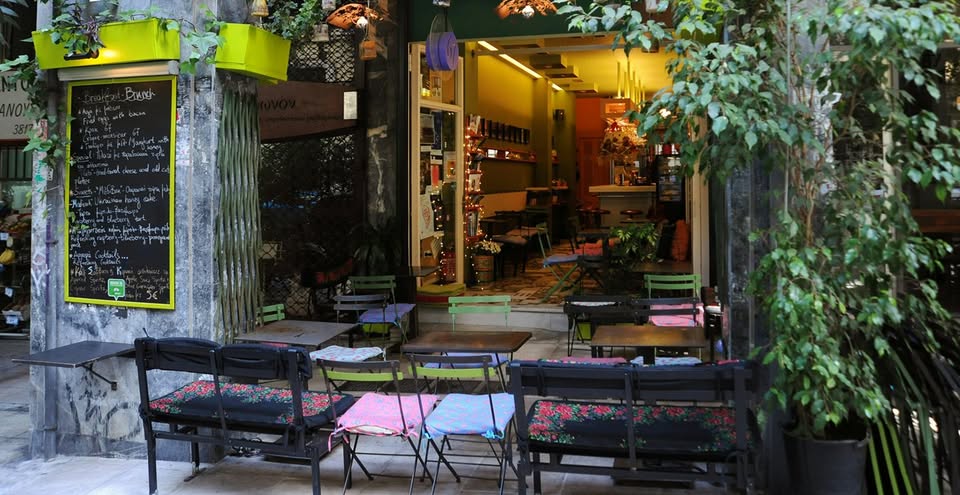 Cafe Bar 67