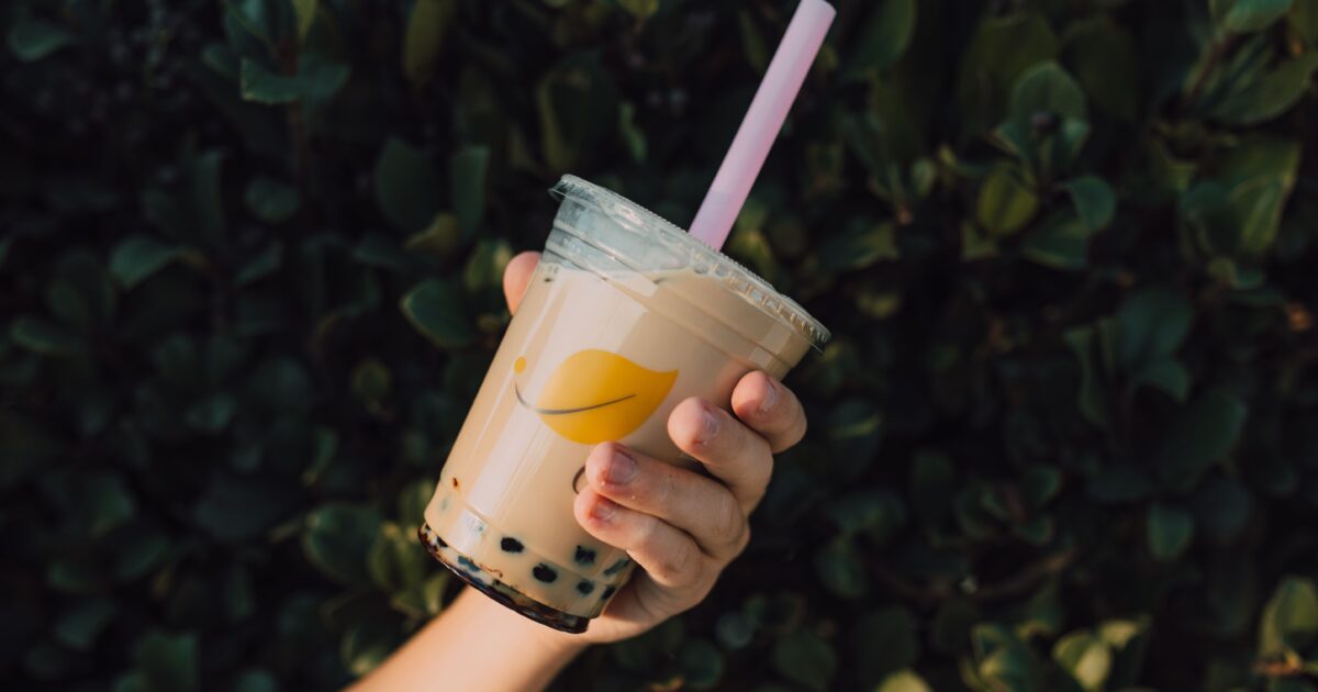 Boba tea: Πού θα βρεις το δροσερό και παιχνιδιάρικο ασιατικό ποτό στην Αθήνα