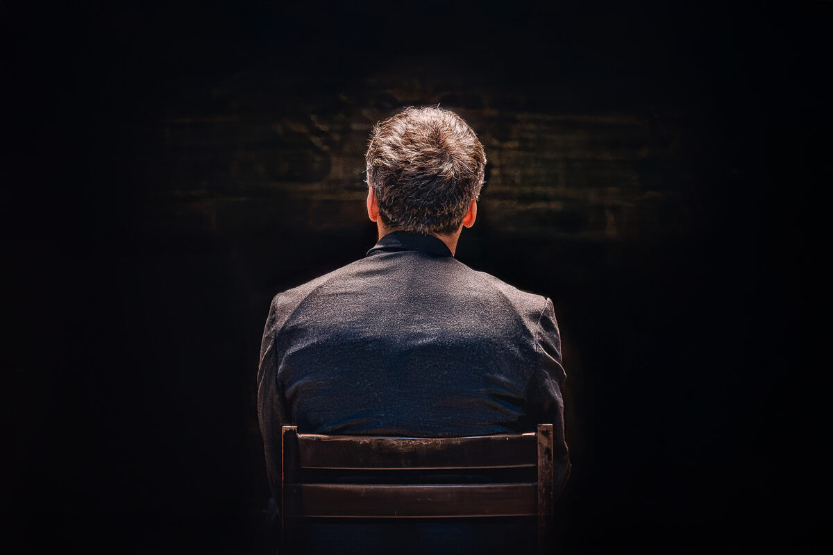 Το «A Trial» της Κριστιάν Ζαταΐ έρχεται για δύο μέρες στο Φεστιβάλ Αθηνών Επιδαύρου
