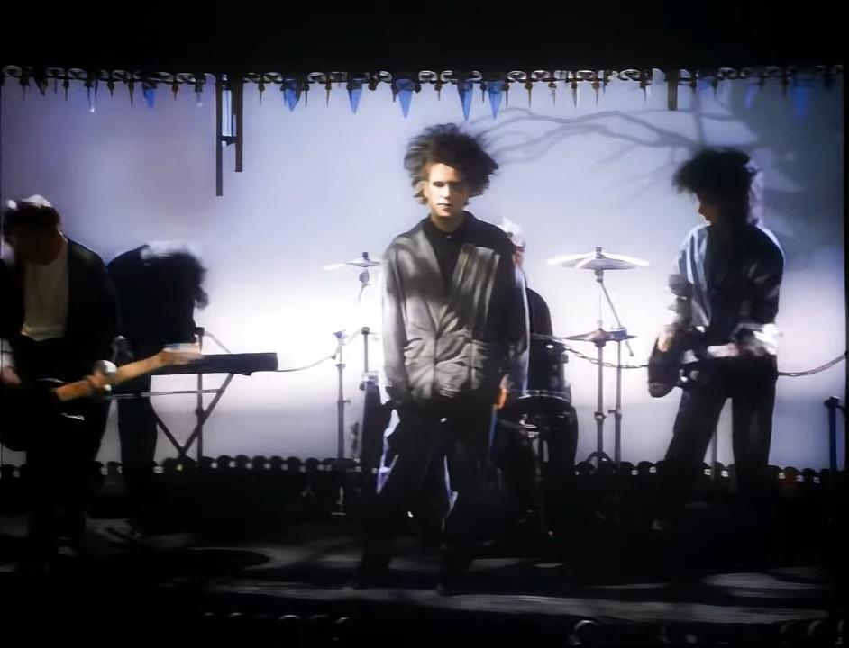 Το σκοτάδι των The Cure θα αντανακλά για πάντα φως