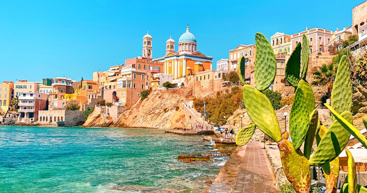 3 μαγαζιά με παραδοσιακά γλυκά που πρέπει να επισκεφτείς στην Σύρο