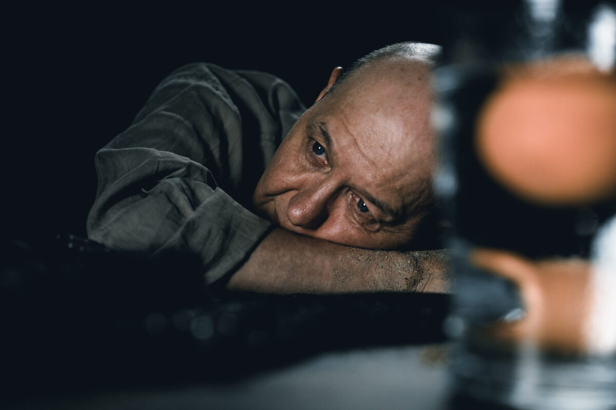 Η παράσταση «Η μάνα μου με πέταξε στη θάλασσα» επιστρέφει στο Φεστιβάλ Αθηνών Επιδαύρου